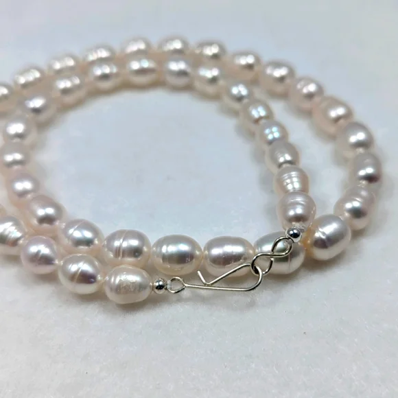 REAL - 9-10mm Baroque Pearl Necklace - Picture 8 of 11